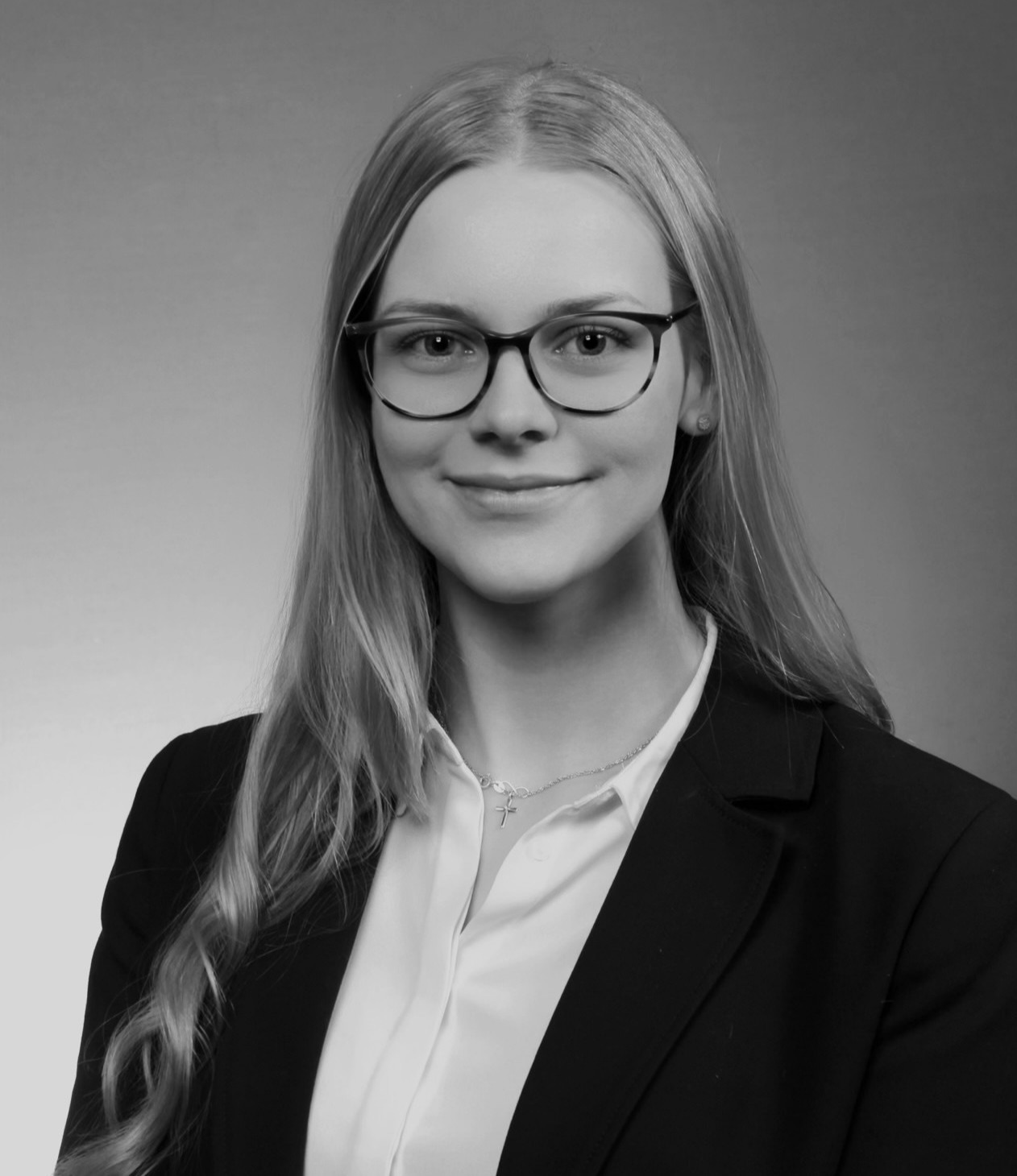 Charlotte Köyer zugeschnitten